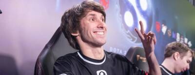 Dendi вышел из состава B8 на сайте регистрации команд - dota2.ru