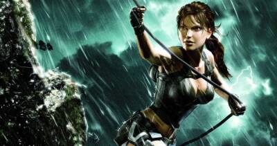 Лариса Крофт - Анджелина Джоли - Фанат Tomb Raider создал скульптуру Лары Крофт в размере один к шести - playground.ru
