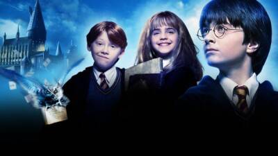 Гарри Поттер - Джоан Роулинг - 20 лет назад состоялась премьера фильма "Гарри Поттер и философский камень" - playground.ru - Лондон