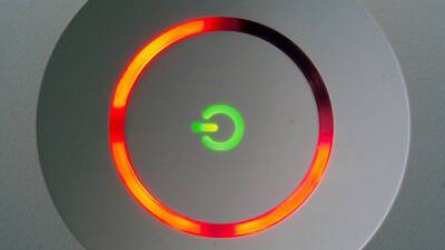 Microsoft стала продавать плакаты с «красным кольцом смерти» — напоминанием об эпохальном провале в истории Xbox 360 - stopgame.ru