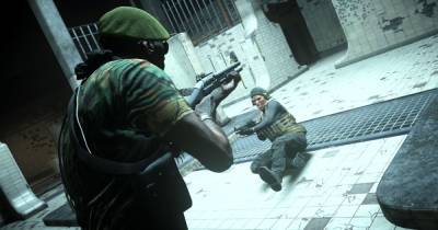 В Call of Duty: Warzone нашли баг, позволяющий прыгать с парашютом в ГУЛАГе - cybersport.ru