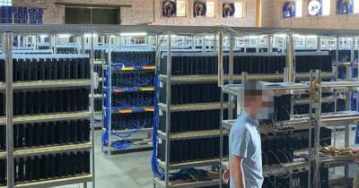 В Виннице обнаружили подпольную майнинг‑ферму с тысячами PlayStation 4 - cybersport.ru - Украина