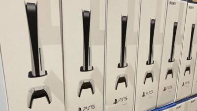 В австралийских магазинах появилась новая модель PlayStation 5 - playground.ru