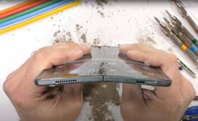 Galaxy Z Fold 3 прошел тест на изгиб благодаря более сильному внутреннему экрану - playground.ru
