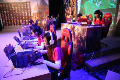 Правительство КНР запретило несовершеннолетним геймерам играть более 3 часов в неделю : LEOGAMING - leogaming.net - Китай