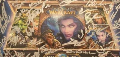 Джефф Каплан - Фанат похвастался редким Battle Chest с автографами разработчиков World of Warcraft - noob-club.ru