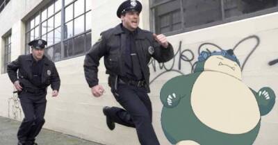 Эрик Митчелл - Офицеров полиции Лос-Анджелеса уволили за погоню за Снорлаксом в Pokemon Go вместо грабителей - playground.ru - Лос-Анджелес