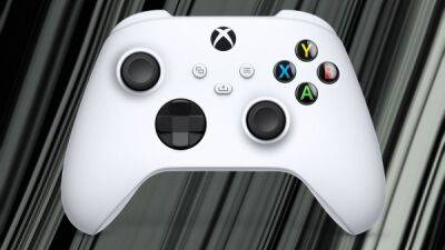 Microsoft запатентовала новый геймпад для Xbox со встроенным экраном - playground.ru