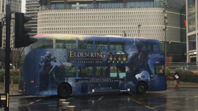 Р.Р.Мартин - По Лондону разъезжают автобусы с рекламой Elden Ring, на которой красуется цитата Джорджа Р. Р. Мартина - playground.ru - Лондон - Англия