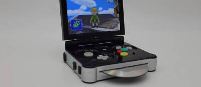 Моддер сделал из Wii портативную GameCube в форм-факторе Game Boy Advance SP - gamemag.ru - Куба