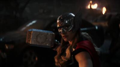Jane Foster - Thor: Love and Thunder trailer toont Natalie Portman als Thor en Guardians of the Galaxy - ru.ign.com