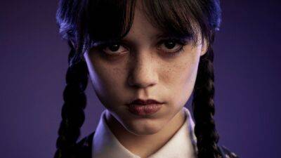 Tim Burton - Jenna Ortega - Wednesday Addams gaat naar Goth school in de eerste Netflix trailer - ru.ign.com