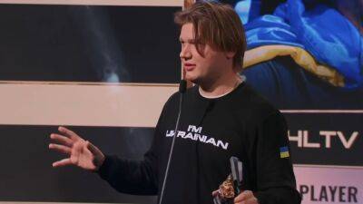 Украинец третий раз подряд стал лучшим игроком CS:GO в мире – чувственная речь Симпла - games.24tv.ua - Россия - Стокгольм - Украина
