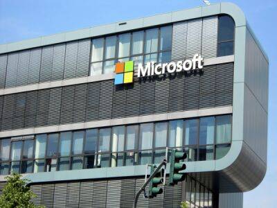Сатьи Наделлы - Ожидается, что сегодня Microsoft объявит об увольнении 11 000 сотрудников - playground.ru