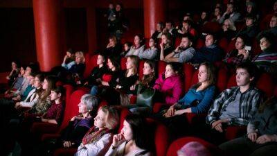 Кинотеатры России установили рекорд по продаже билетов и количеству зрителей - igromania.ru - Россия