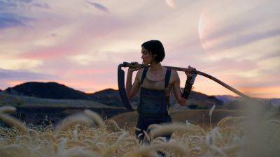 Zack Snyder - Sofia Boutella - Tom Van-Stam - Rebel Moon trailer geeft voorproefje op epische ruimteoorlog - ru.ign.com