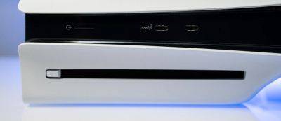 Съемный дисковод PlayStation 5 Slim можно легко использовать между несколькими консолями - gamemag.ru