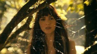 Jessica Jones - El Muerto - Tom Hardy - Madame Web trailer onthult vrouwelijke Spider-Man helden en slechterik - ru.ign.com