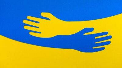 Марин Ильин - PIN-UP Foundation обеспечил переселенцев Бердянска гуманитарной помощью - games.24tv.ua - Украина