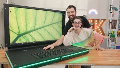 Мечта геймеров: пара стримеров создали гигантский ноутбук – видео процесса - games.24tv.ua