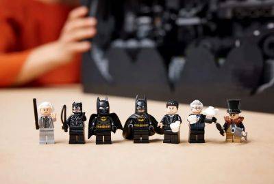 Bruce Wayne - LEGO kondigt Batcave aan van bijna 4000 stenen - ru.ign.com