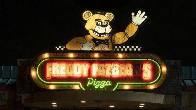 Freddy Fazbear - Chris Columbus - Eerste blik op Five Nights at Freddy's film onthuld - ru.ign.com - city Columbus