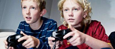 Джеки Чан - Исследование: Большинство родителей разрешают детям играть в видеоигры - gamemag.ru