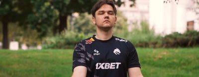 «Я не могу на это смотреть, это ужас» — Yatoro раскритиковал игру v1olent` - dota2.ru