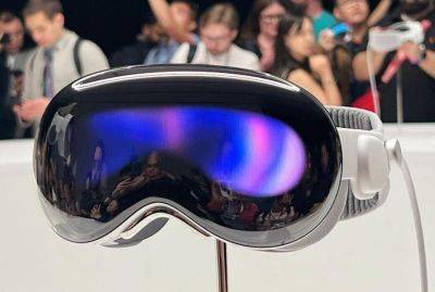 Apple Vision Pro 2 выйдет не раньше 2026 года. Компания ищет способы удешевления производства - gametech.ru - Швеция
