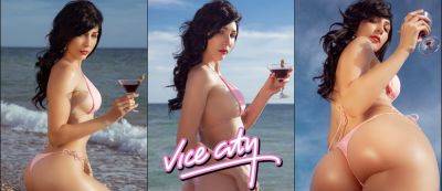 Ольга Кожевникова - Посмотрите на сексуальный косплей на девушки с обложки Grand Theft Auto: Vice City - gamemag.ru