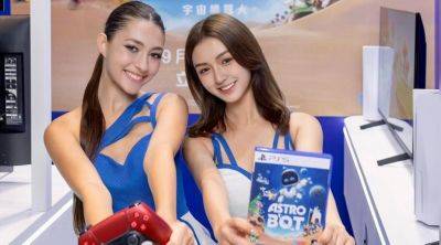 «Они знают целевую аудиторию своей игры». Sony наняла красивых девушек для рекламы Astro Bot в Гонконге - gametech.ru - Гонконг