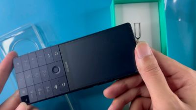 Анонсирован кнопочный смартфон Duogin F25 с сенсорным экраном и ИИ-помощником - playground.ru