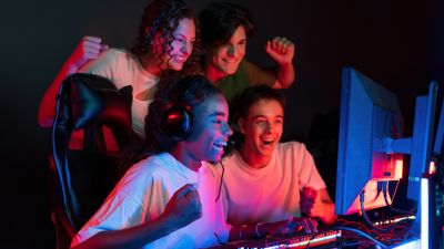 VK Cloud и RuStore запускают программу поддержки геймдев-компаний - playground.ru - Китай - Россия - Вьетнам