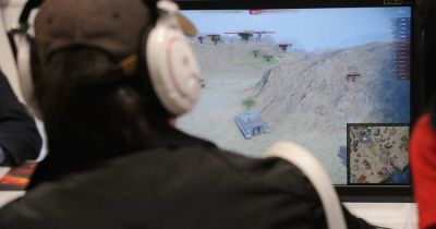 Уволенный за игру в танчики на работе геймер отсудил 580 тысяч рублей - ren.tv