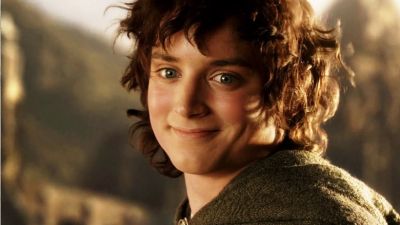 Р.Толкин - "Настоящий фанат Толкина": игрок Lord of the Rings Online детально воссоздал путешествие Фродо к Роковой горе - playground.ru