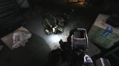 В Escape from Tarkov появился аналог Пирамидоголового из Silent Hill — загадочный Угловатый и другие находки игроков в Лабиринте - gametech.ru