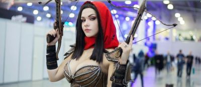 Майкл Бэй - Сидни Суини - «Яндекс» открыла продажу билетов на «Comic Con Игромир» — цена от 1500 рублей - gamemag.ru - Москва