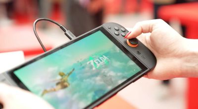 Nintendo начнет превращать Switch в кирпичи за любой пиратский контент - playground.ru - Япония