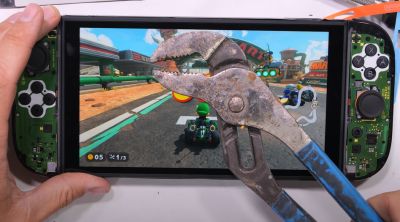 Зак Нельсон - Экран Switch 2 протестировали на прочность с помощью сантехнического ключа - gametech.ru