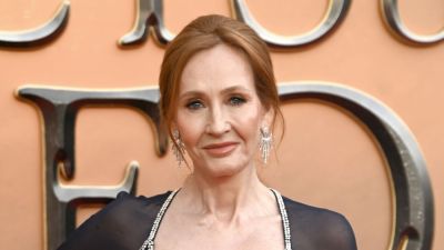 Гарри Поттер - Джоан Роулинг - Джоан Роулинг ознакомилась с сценариями первых двух эпизодов "Гарри Поттера" от HBO и считает их очень хорошими - playground.ru