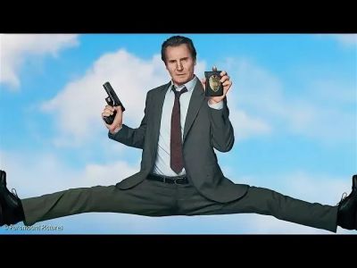 Акив Шаффер - Лиам Нисон - Paramount показала новый постер предстоящего перезапуска "Голого Пистолета" с Лиамом Нисоном - playground.ru