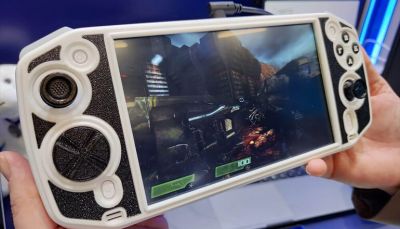 Владимир Путин - В России разработали аналог Steam Deck. Получилась китайская портативка в чехле с импортозамещенными кнопками - coop-land.ru - Россия
