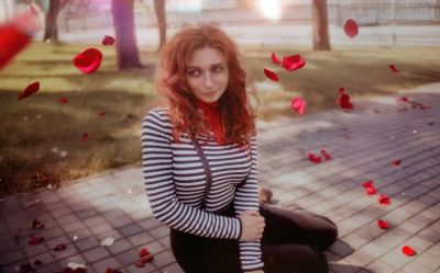 Алена Сысуева - Затишье перед Гоммажем: косплеерша предстала в образе Маэль из Clair Obscur: Expedition 33 - gametech.ru