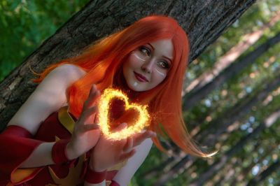 Crystal Maiden - Одарённая драконьим поцелуем: фанатка показала косплей Лины из Dota 2 - gametech.ru