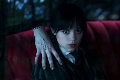 Второй сезон "Уэнсдэй" набрал 50 миллионов просмотров на Netflix - на уровне первого сезона - playground.ru