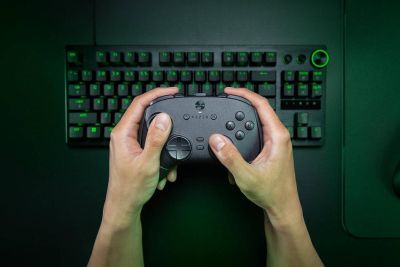 Подарок для киберспортсменов: Razer выпустила беспроводной контроллер Wolverine V3 Pro 8K - gametech.ru