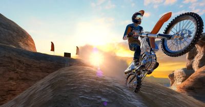 Dirt Bike Unchained: новая бесплатная гоночная игра - redbull.com