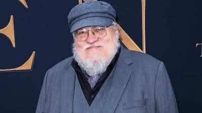 Джордж Мартин - Р.Мартин - Брендон Сандерсон - Фанатка предложила Джорджу Мартину передать «Ветра зимы» Брендону Сандерсону, заявив, что писателю «осталось недолго» - gametech.ru
