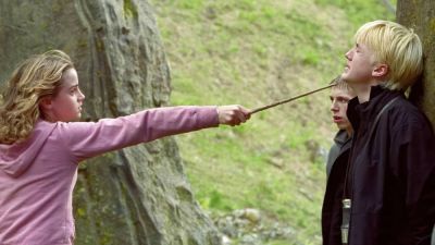Гарри Поттер - Гермиона Грейнджер - Переработанный фанфик о любви Драко и Гермионы в мире победившего Волан-де-Морта получит голливудскую экранизацию - playground.ru