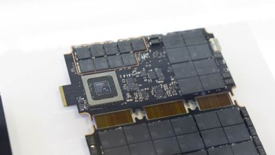 Samsung планирует выпустить SSD на 512 ТБ к 2027 году - playground.ru